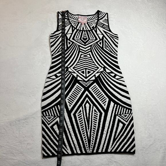 Romeo & Juliet Couture Sleeveless Abstract Print Knit Bodycon Dress Size S NEW - Picture 7 of 7